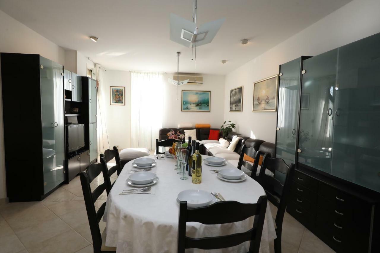 Apartment Riva Задар Екстериор снимка